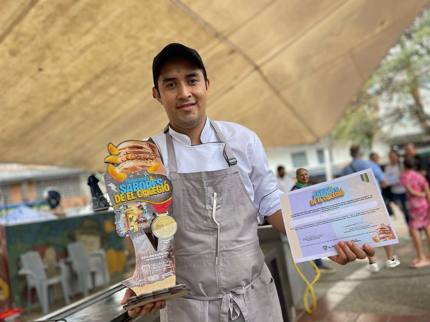 Festival Gastronómico Tradiciones y Sabores en El Colegio