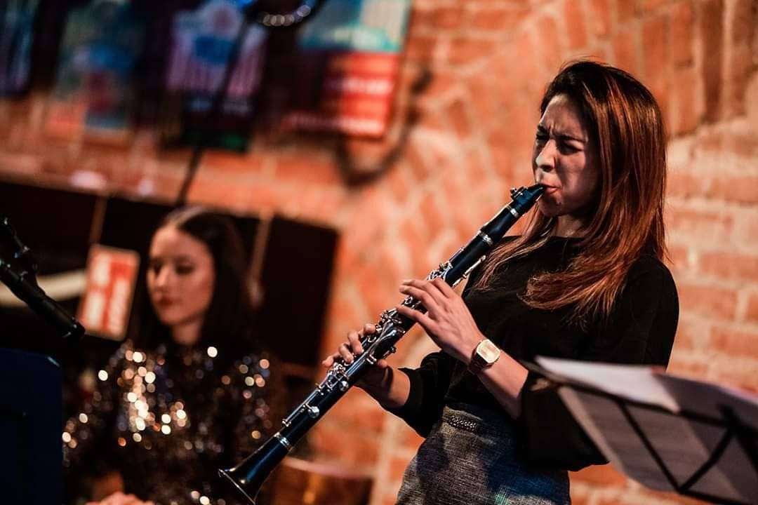 Laura Valbuena, la talentosa saxofonista y clarinetista cundinamarquesa, se presentará en un concierto especial en Chía este sábado