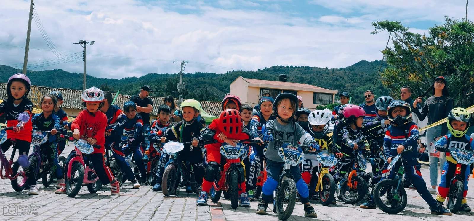 Cien niños de Susa Cundinamarca aprenden a ‘montar bici’ gracias a la Alcaldía Municipal