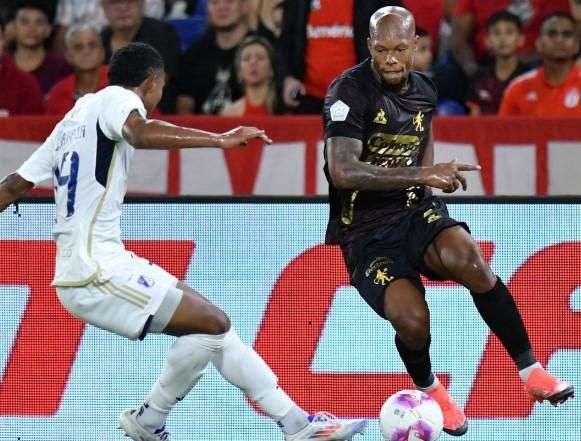 América derrotó 2-1 a Millonarios y sigue líder de la Liga