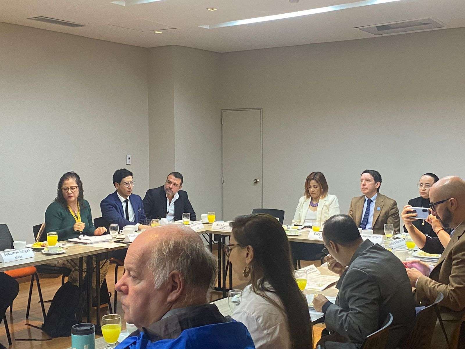 Minagricultura anuncia inversión de  566.370 millones de pesos de cara al efecto del fenómeno de El Niño en el sector agropecuario