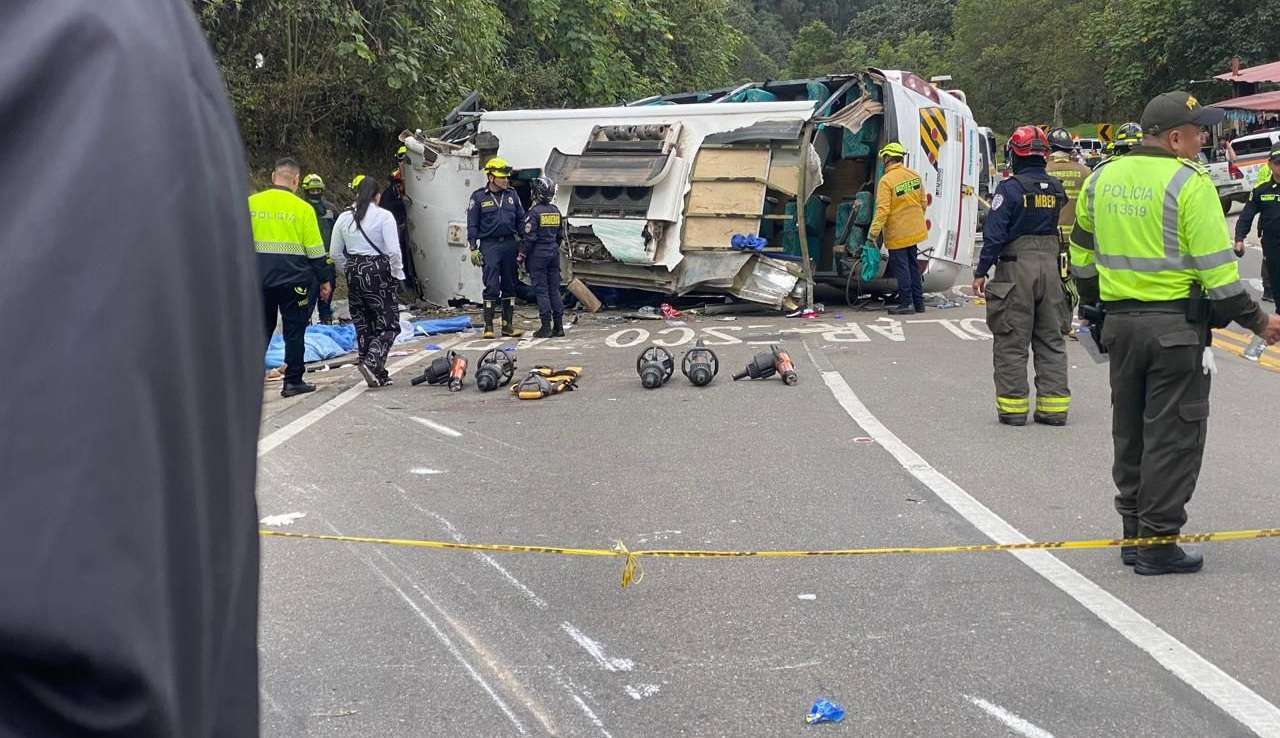 Grave accidente en la vía Mosquera – La Mesa deja al menos cinco muertos