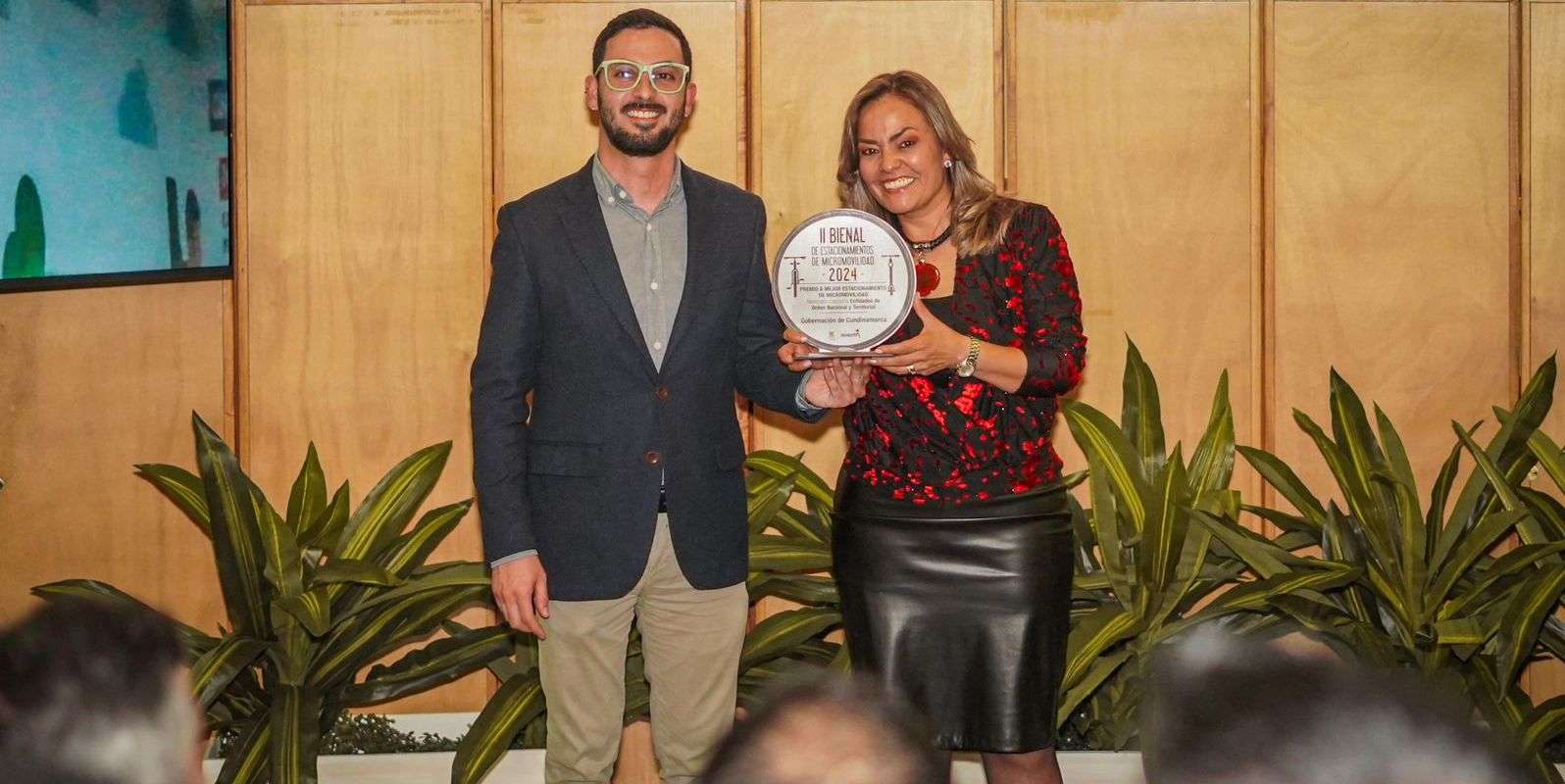 Cundinamarca, líder en movilidad sostenible, recibe reconocimiento por su programa de biciusuarios