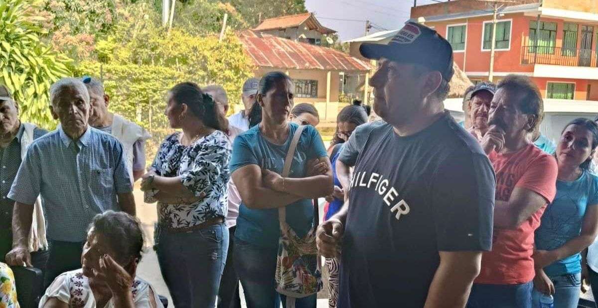 Cootransvilla inicia operación en la Zona 1 de Apulo, mejorando el transporte rural