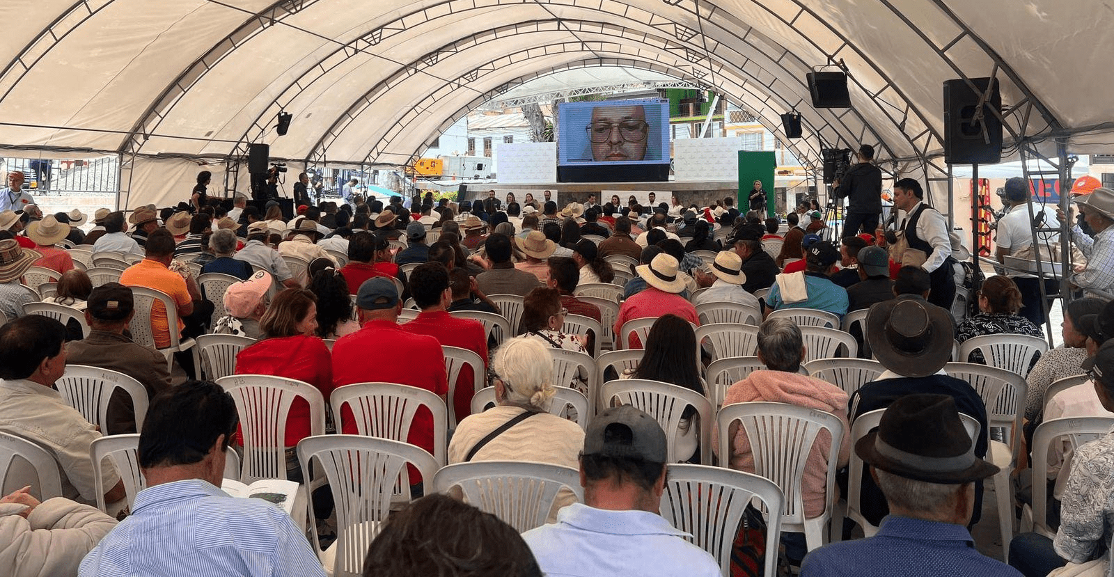 Reunión sobre modificación ambiental de la Central Hidroeléctrica del Guavio