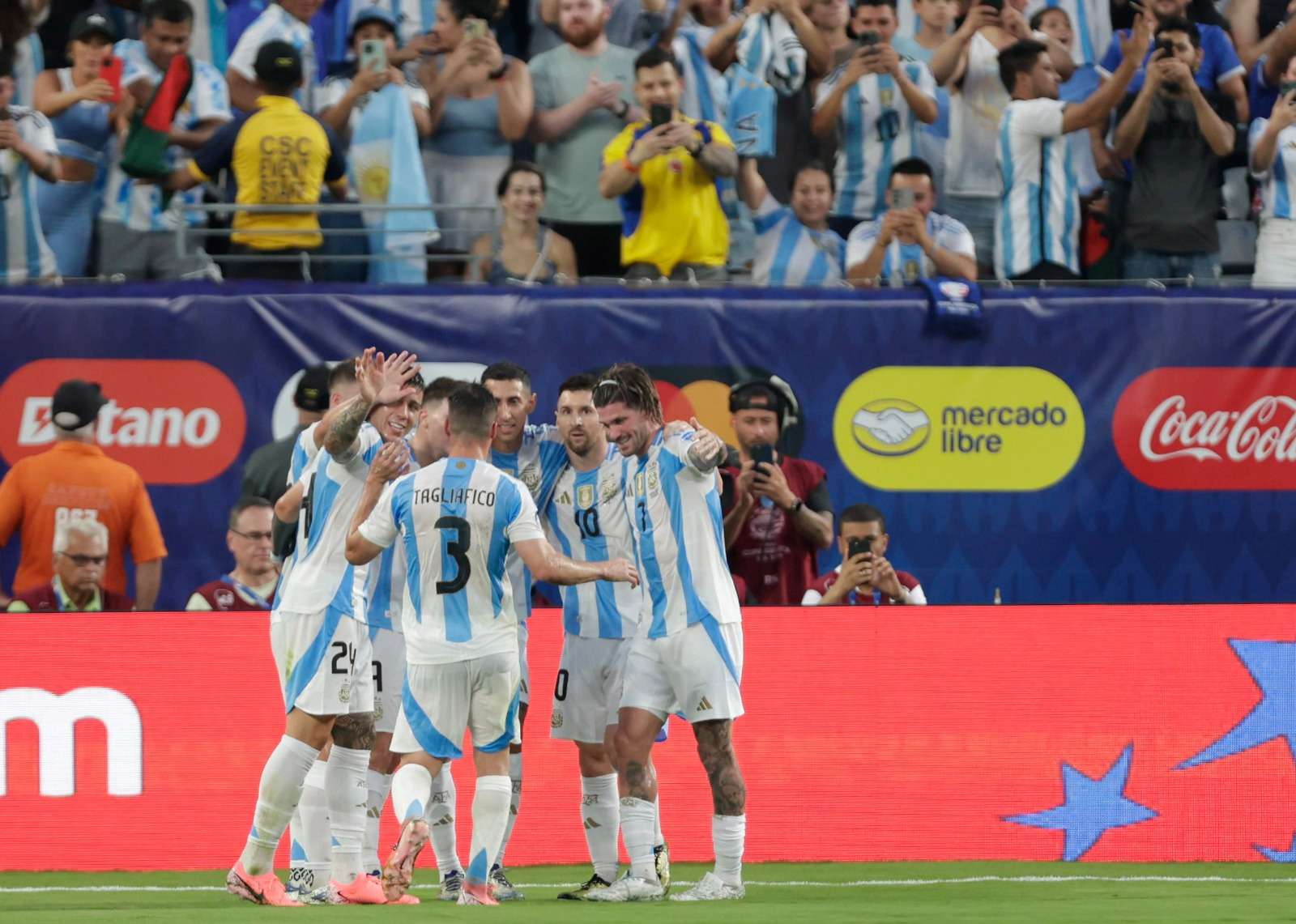 Argentina es el primer finalista de la Copa América