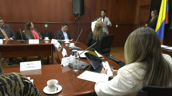 Se firma convenio para corredor Chía-Girardot