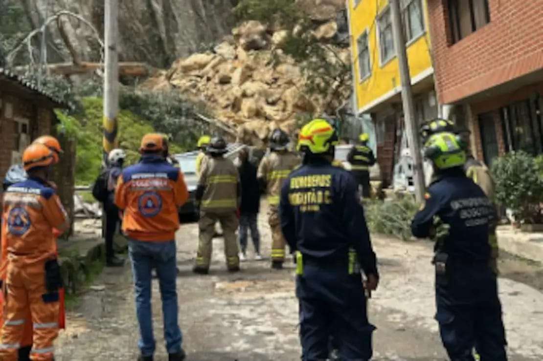Alerta en Usaquén por deslizamiento de tierra en la calle 127