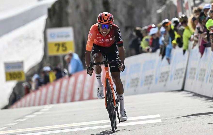 Egan Bernal, líder de Ineos en el Tour
