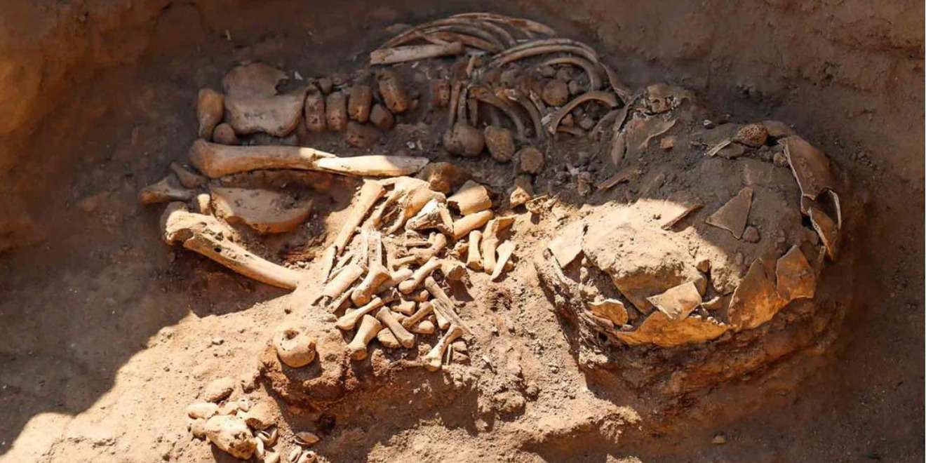 Descubren entierros de 3.800 años de antigüedad