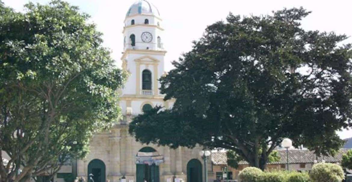Extienden toque de queda en cuatro veredas de Chía por aumento de inseguridad