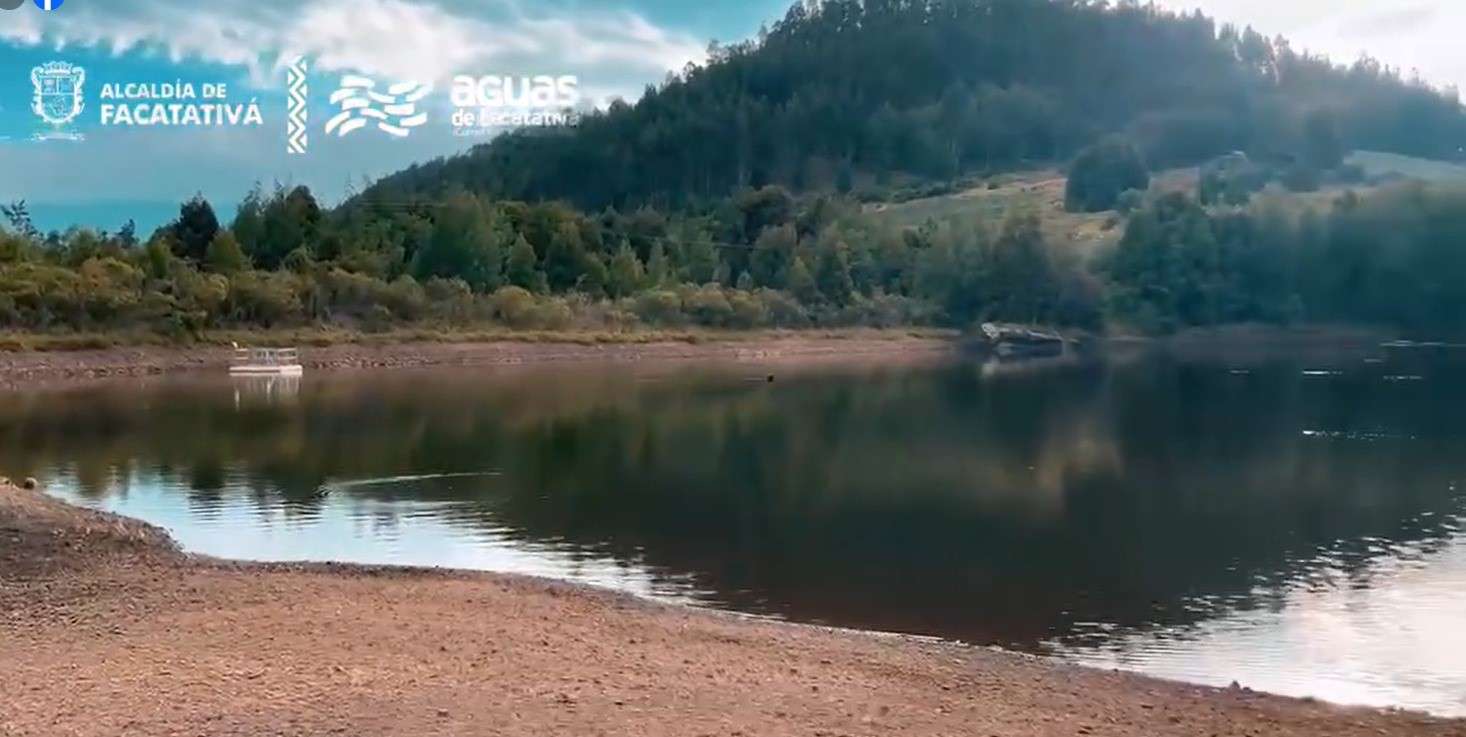 Facatativá en alerta roja por crítica reducción en el nivel de agua de la represa