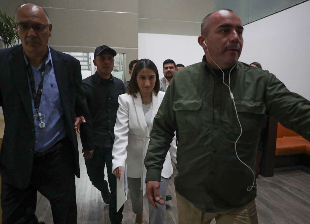 Escolta de Laura Sarabia resultó herido de bala