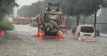 Desvío por Avenida Caracas debido a intensas lluvias