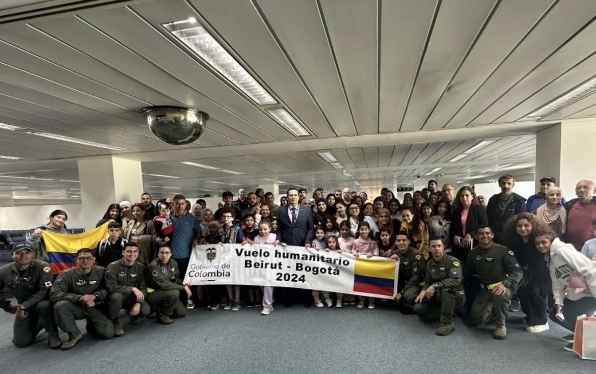 116 colombianos fueron evacuados del Líbano en vuelo humanitario de la FAC