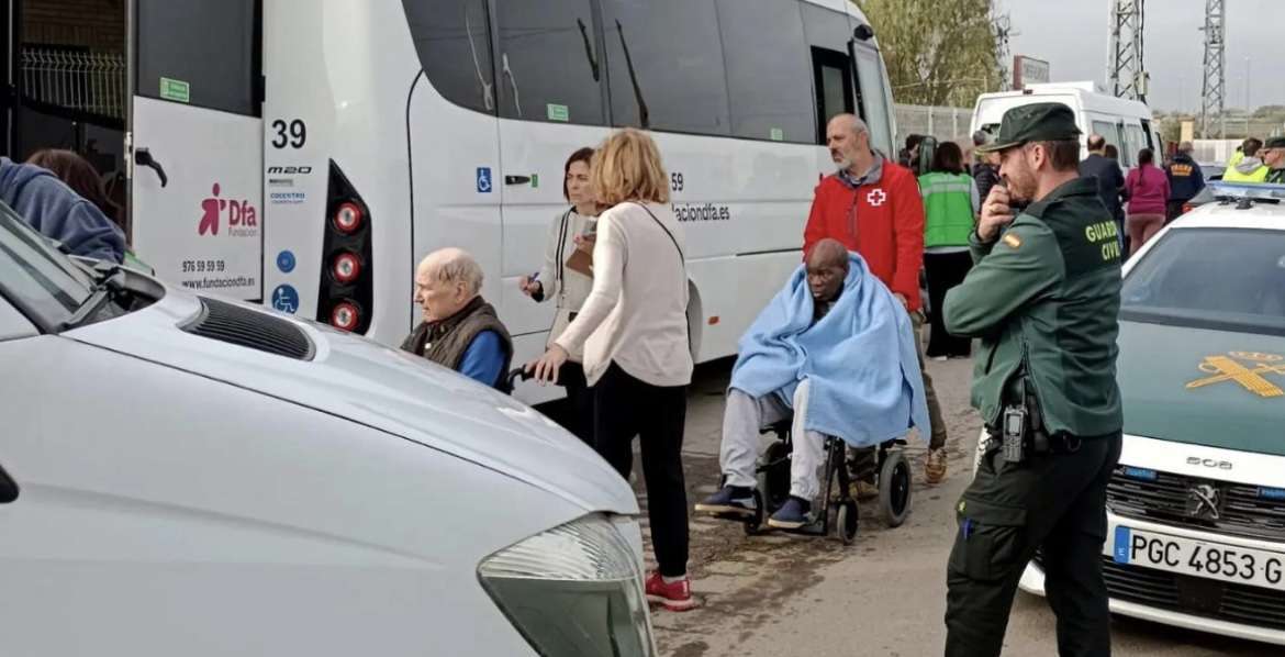 Incendio en residencia de ancianos en España deja al menos 10 muertos
