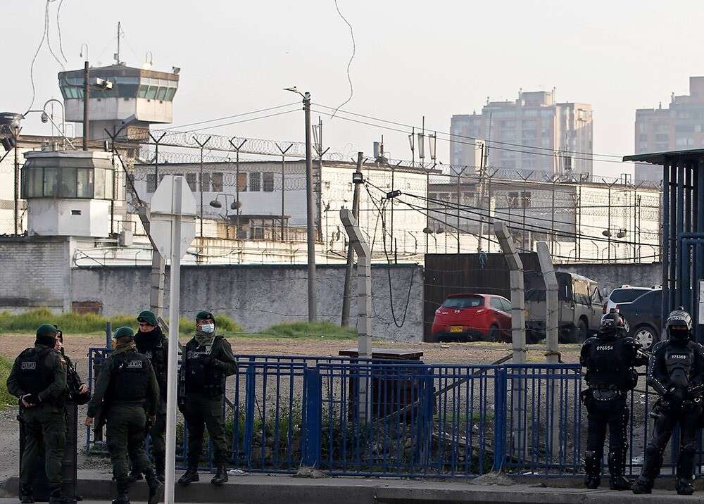 Disturbios en la cárcel La Modelo de Bogotá tras asesinato del  Coronel (r) Elmer Fernández