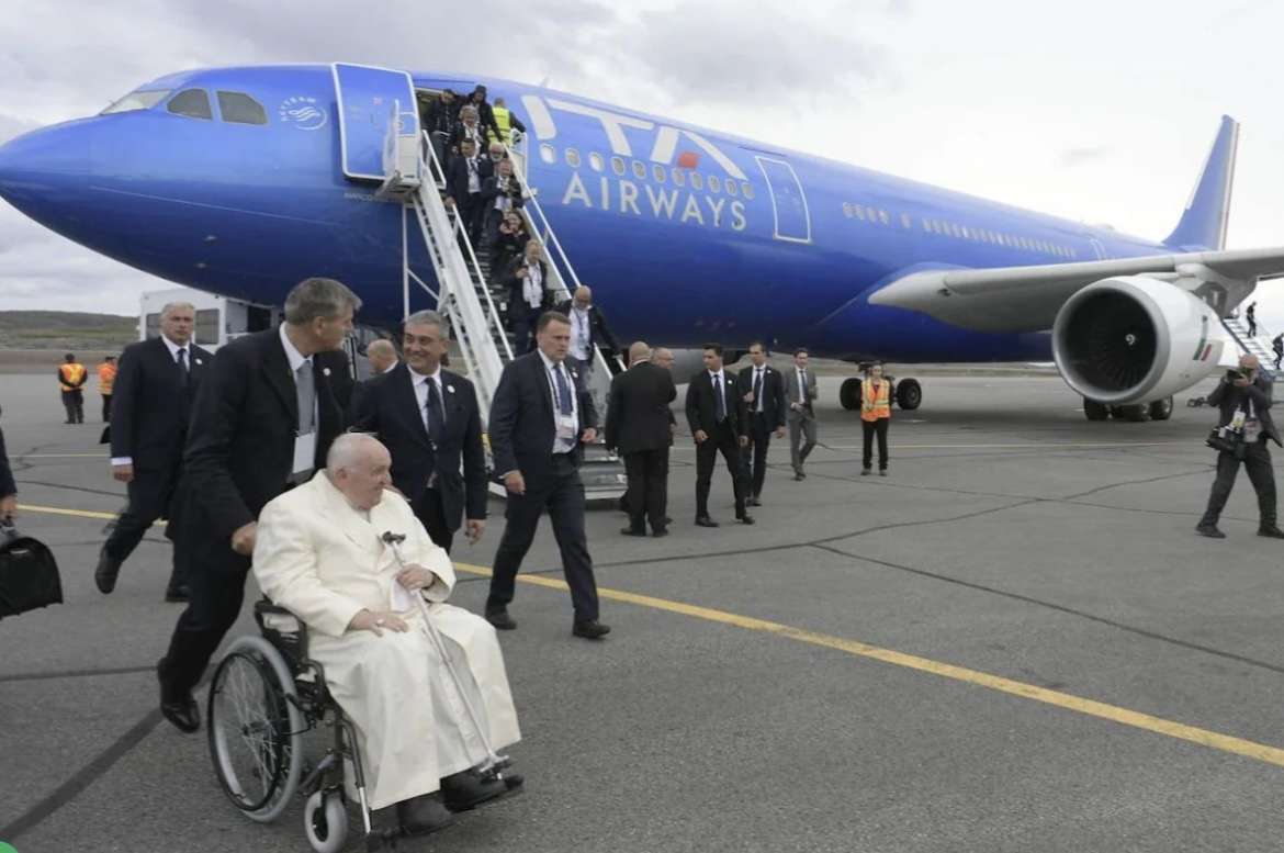 Francisco inicia su gira más larga, centrada en el diálogo interreligioso y la protección ambiental
