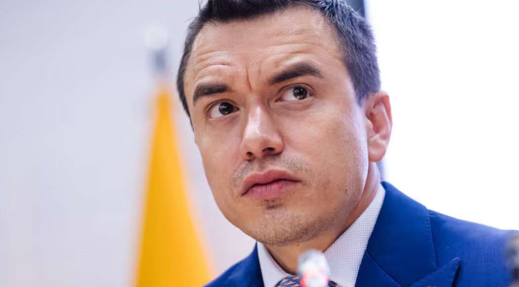 Presidente de ecuador  va por su reelección