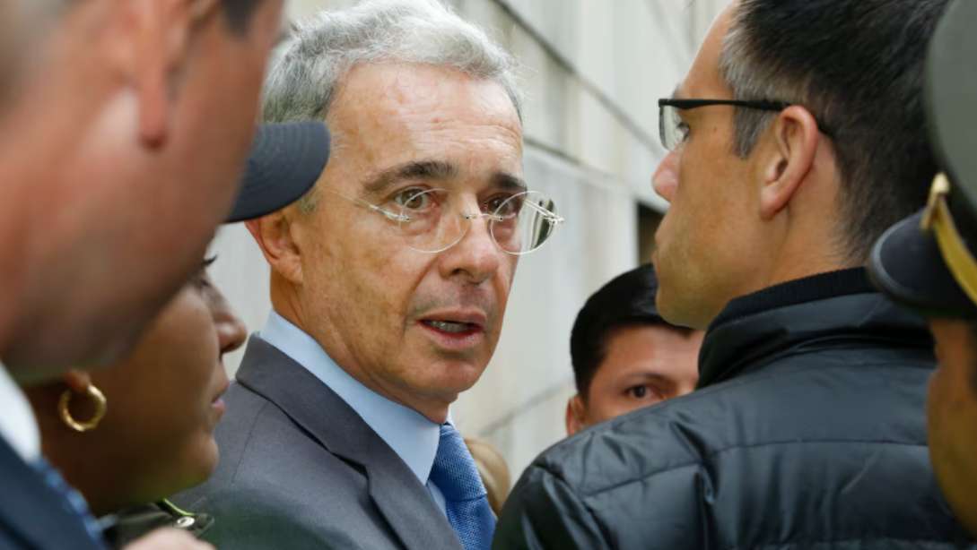Caso Uribe: defensa acusa a la juez de intervenir en la investigación