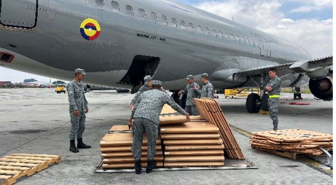 Colombia y Perú ayudan a Ecuador a combatir incendios forestales