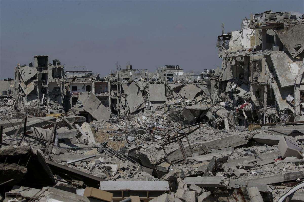 Escalan los combates entre Israel y Hizbulá en Beirut con bombardeos intensos y decenas de víctimas
