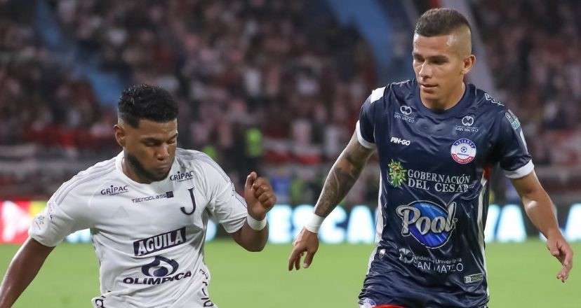 Junior armó la fiesta, pero no pudo celebrar su centenario