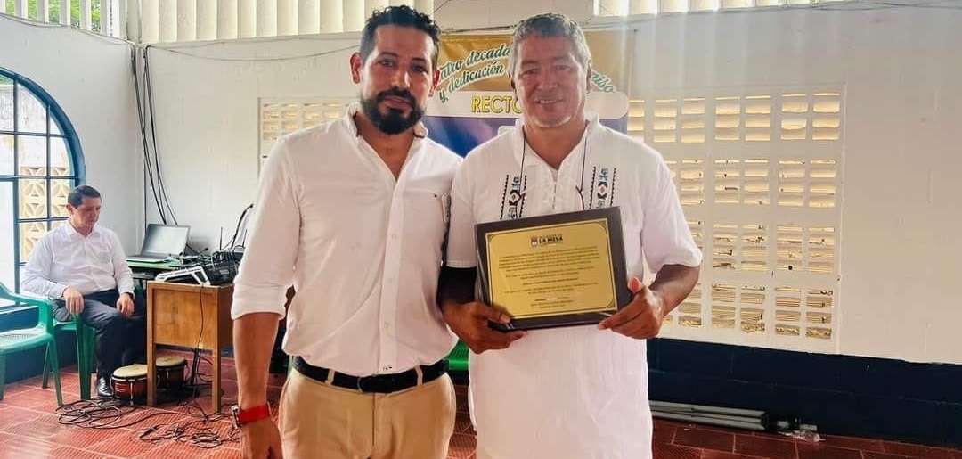 La alcaldía de La Mesa reconoce 40 años de excelencia educativa en la institución educativa rural departamental de san Joaquín