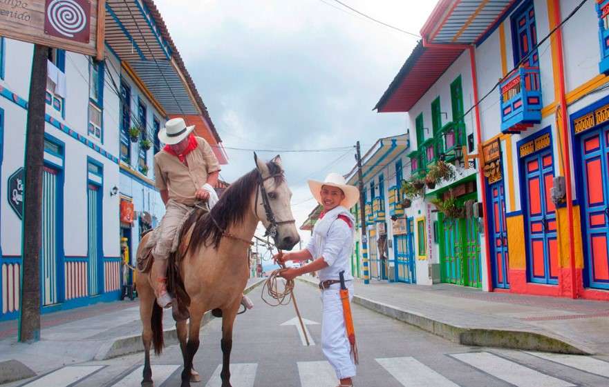 Colombia hace millonaria inversión para impulsar el turismo en el Eje Cafetero