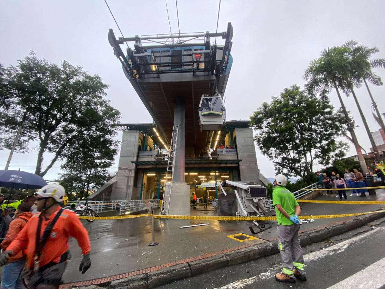 Un muerto por caída de una cabina del Metrocable de Medellín