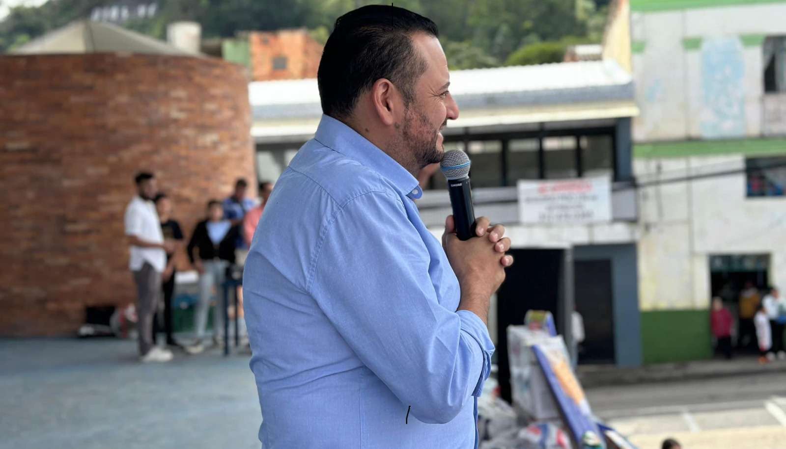 Pacho firma Memorando de Entendimiento con la Agencia Nacional de Tierras