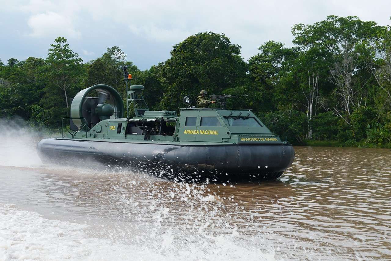 Patrulla de la Armada Nacional fue atacada con drones en el Cauca