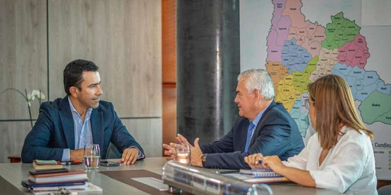 Jorge Rey y Ciro Solano, presidente del COC, hablaron sobre optimización del deporte cundinamarqués