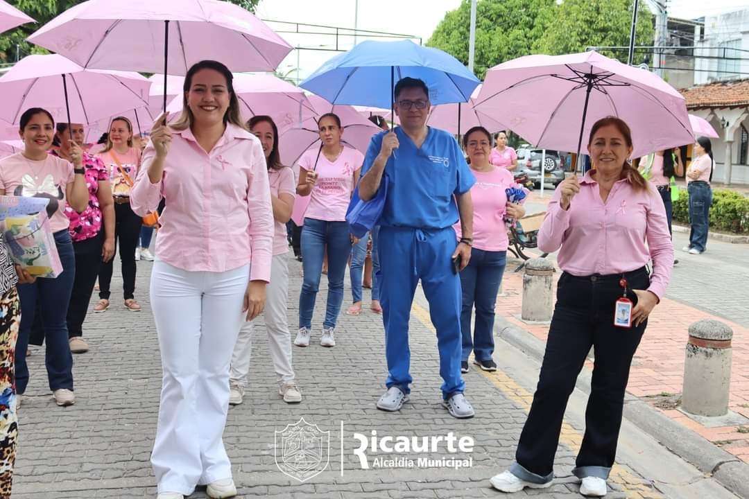 Marcha en solidaridad y prevención contra el cáncer reúne a cientos de personas