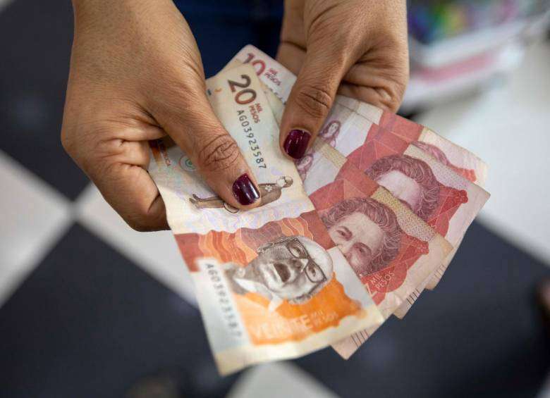 Aumenta el salario mensual de los congresistas colombianos a 47 millones de pesos