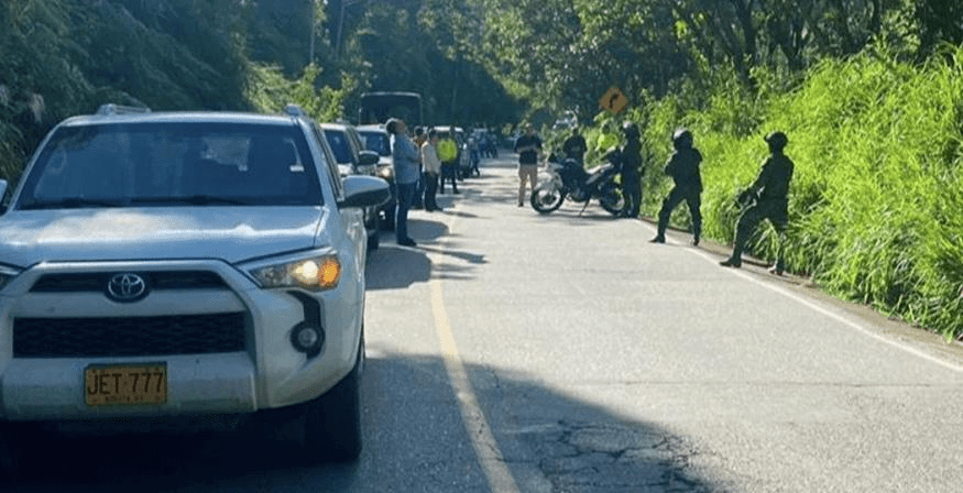 Polémica por transporte de disidentes en camionetas de la UNP en Antioquia