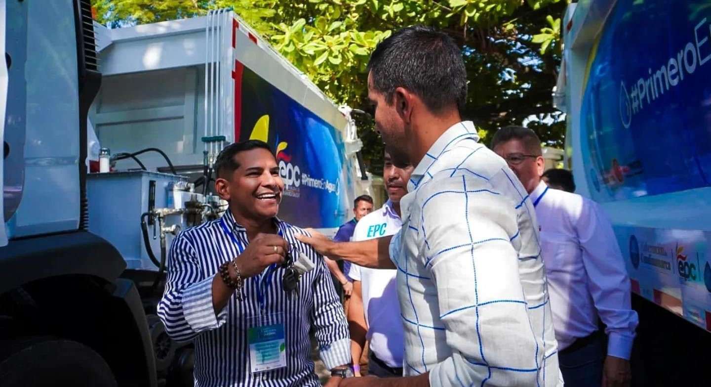 Villeta recibe nuevo vehículo compactador
