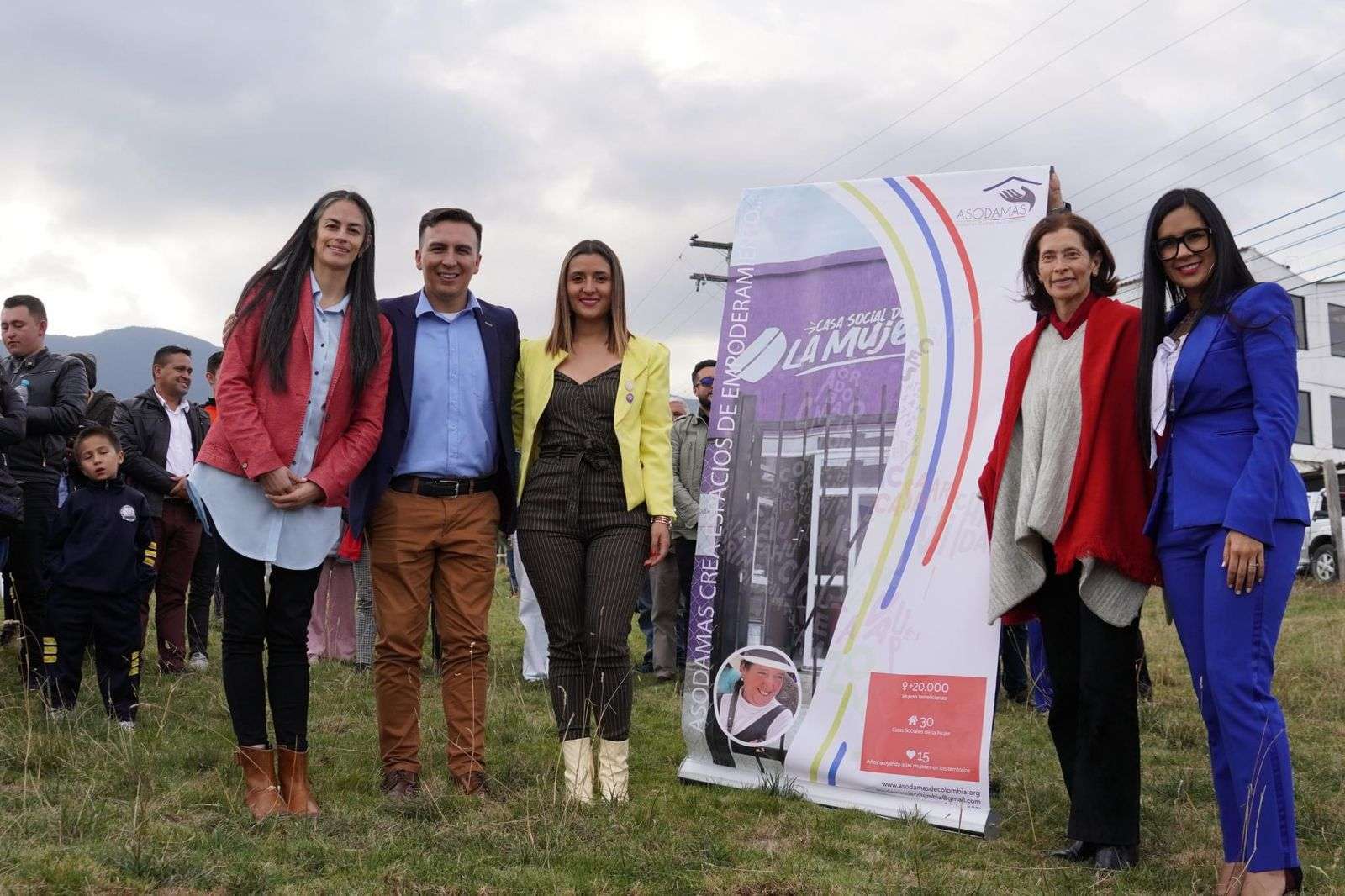 Casa Social de la Mujer para empoderar a mujeres de Sabana Centro en Cundinamarca