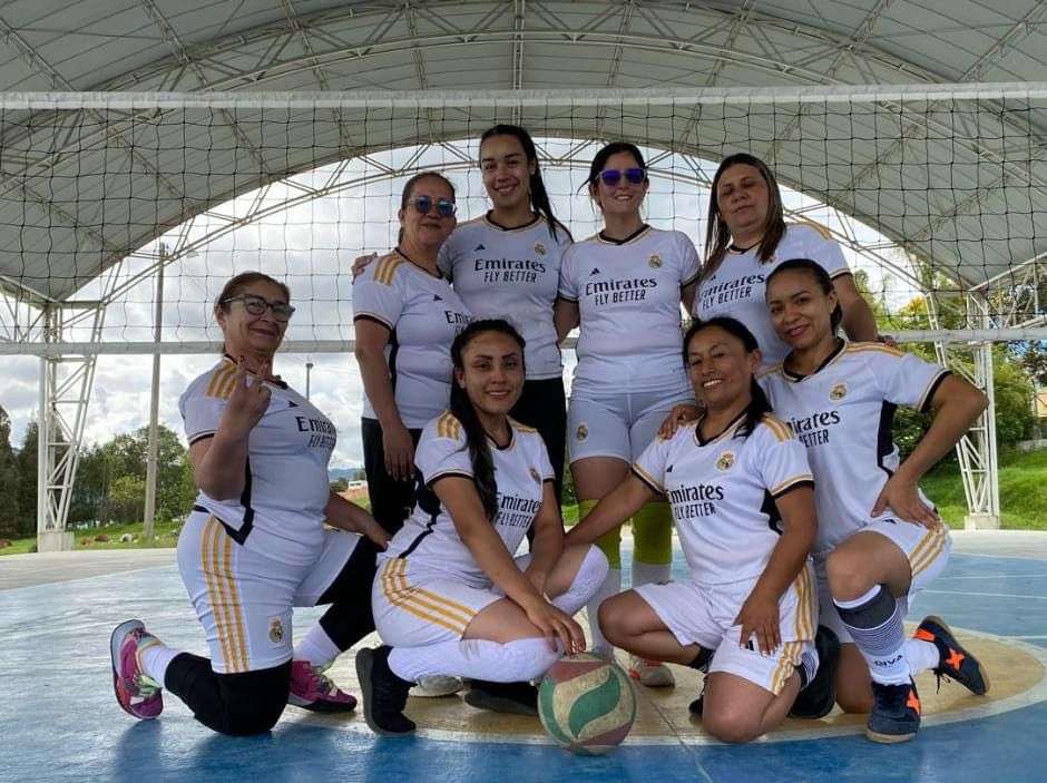 Reconocimiento a docentes por destacada participación en los Juegos del Magisterio 2024