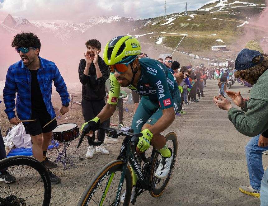 Daniel Martínez recuperó el segundo puesto de la general del Giro de Italia t