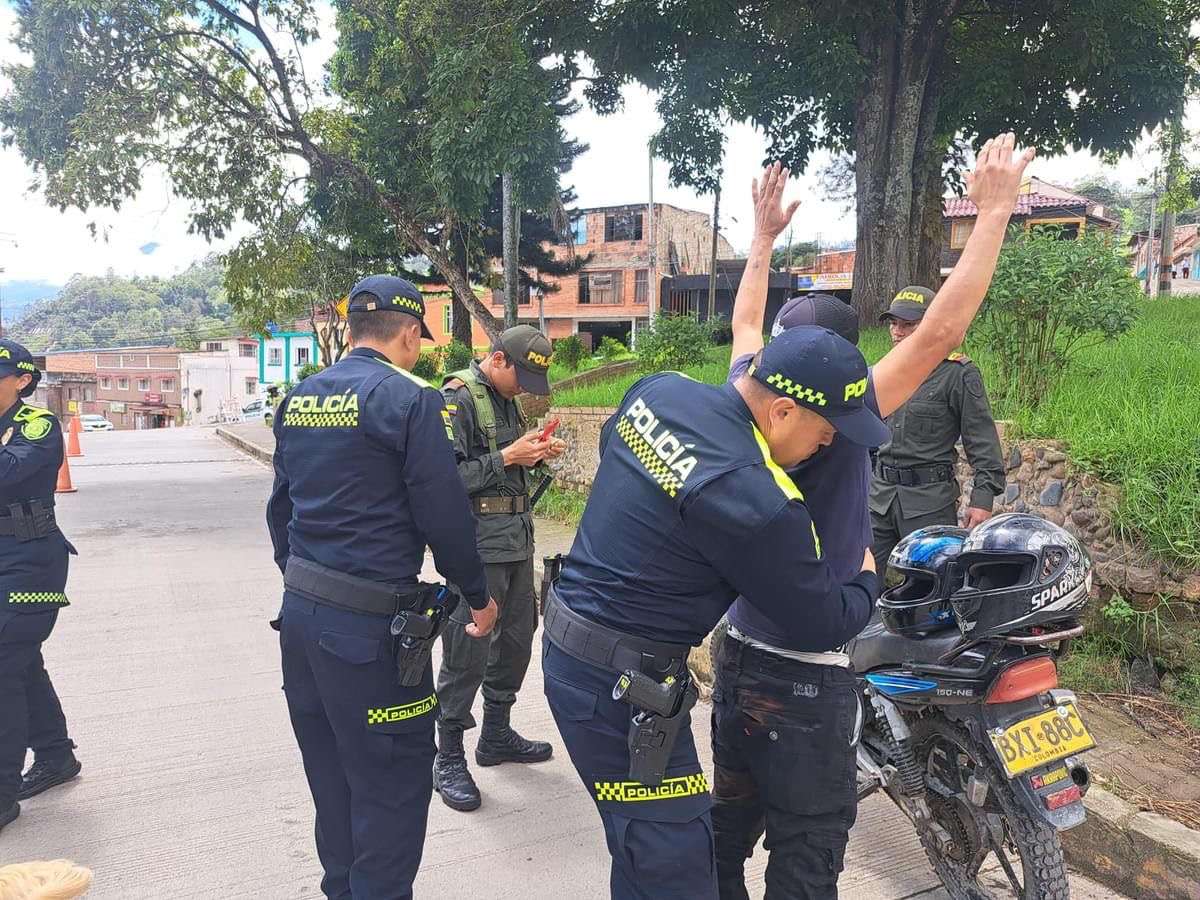 Operativos de control vial y seguridad en Pacho, Cundinamarca