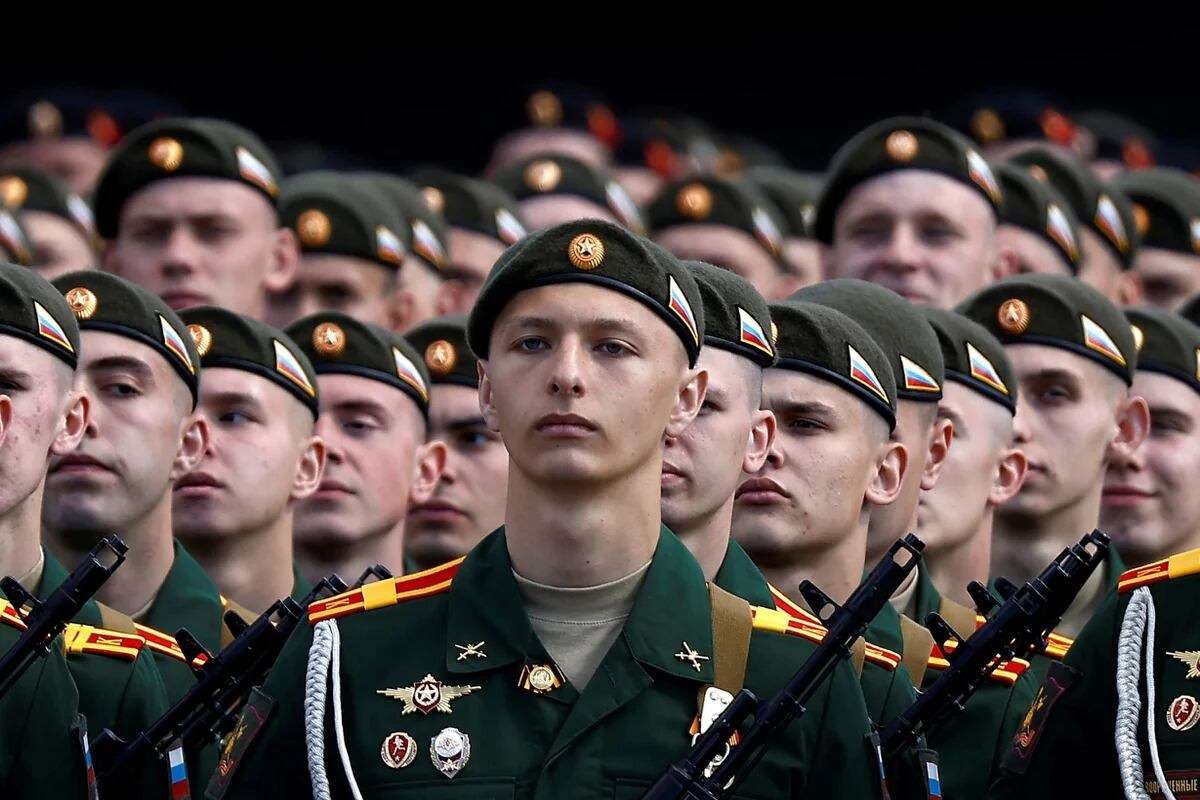 Putin ordena ampliar el ejército ruso en 180.000 personas para llegar a 1.5 millones de soldados
