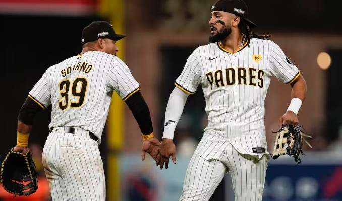 Donovan Solano estará en las Serie Divisional de las Grandes Ligas