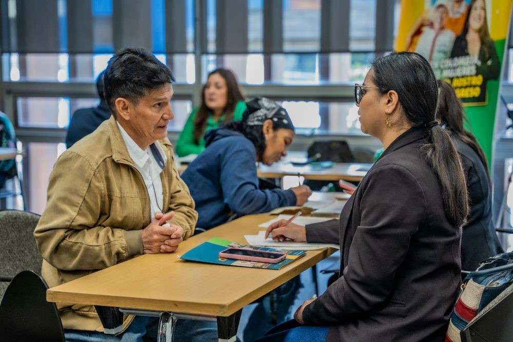 Impulso a la innovación y sostenibilidad empresarial en Bogotá