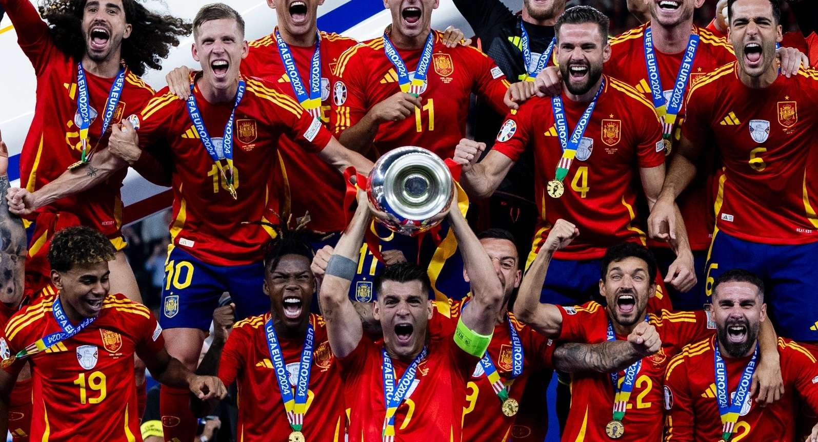 España se convirtió en el rey de la Eurocopa