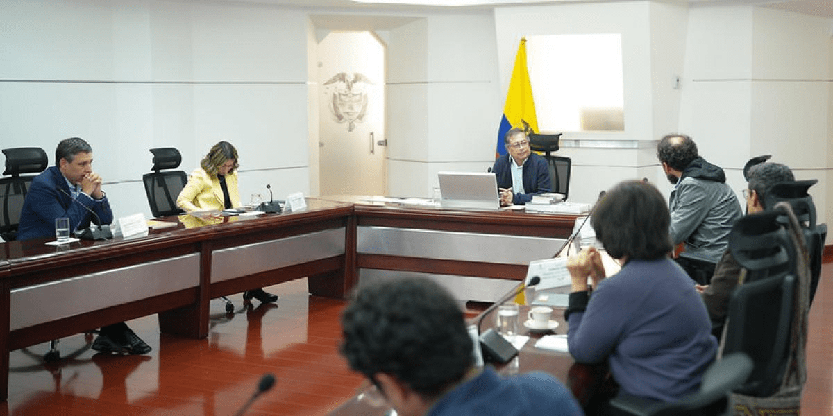 Presidente Gustavo Petro se reunió con la FLIP para hablar sobre amenazas a periodistas