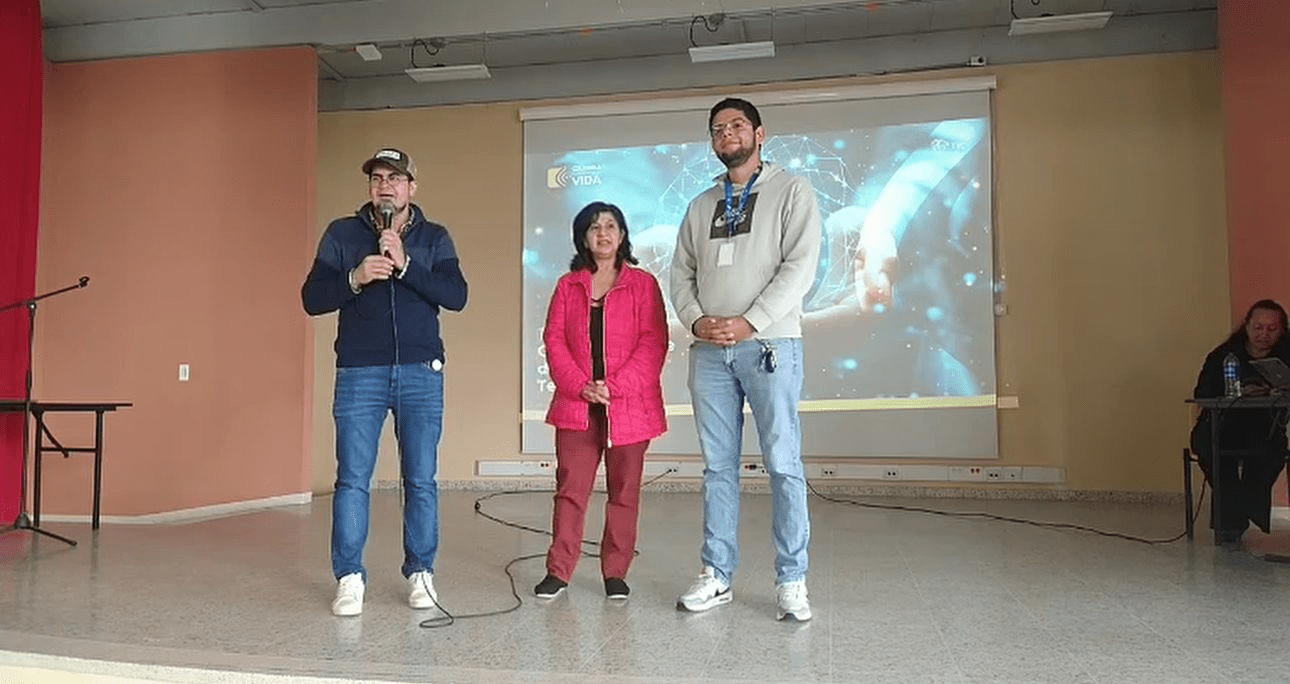 Fosca recibió al influencer Faber Burgos con el proyecto CiberPaz