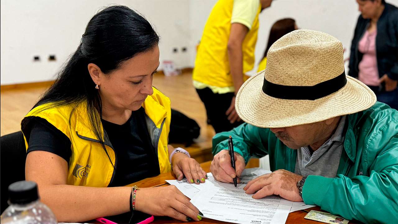 Gobierno respalda ley para ampliar implementación del acuerdo de paz