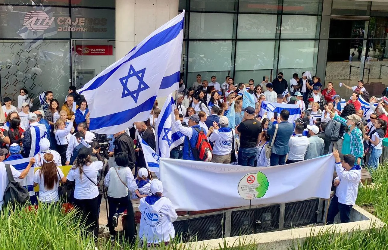 EE.UU. rechaza declaraciones de Petro por comparar al Gobierno de Israel con el nazismo y le pide condenar a Hamás