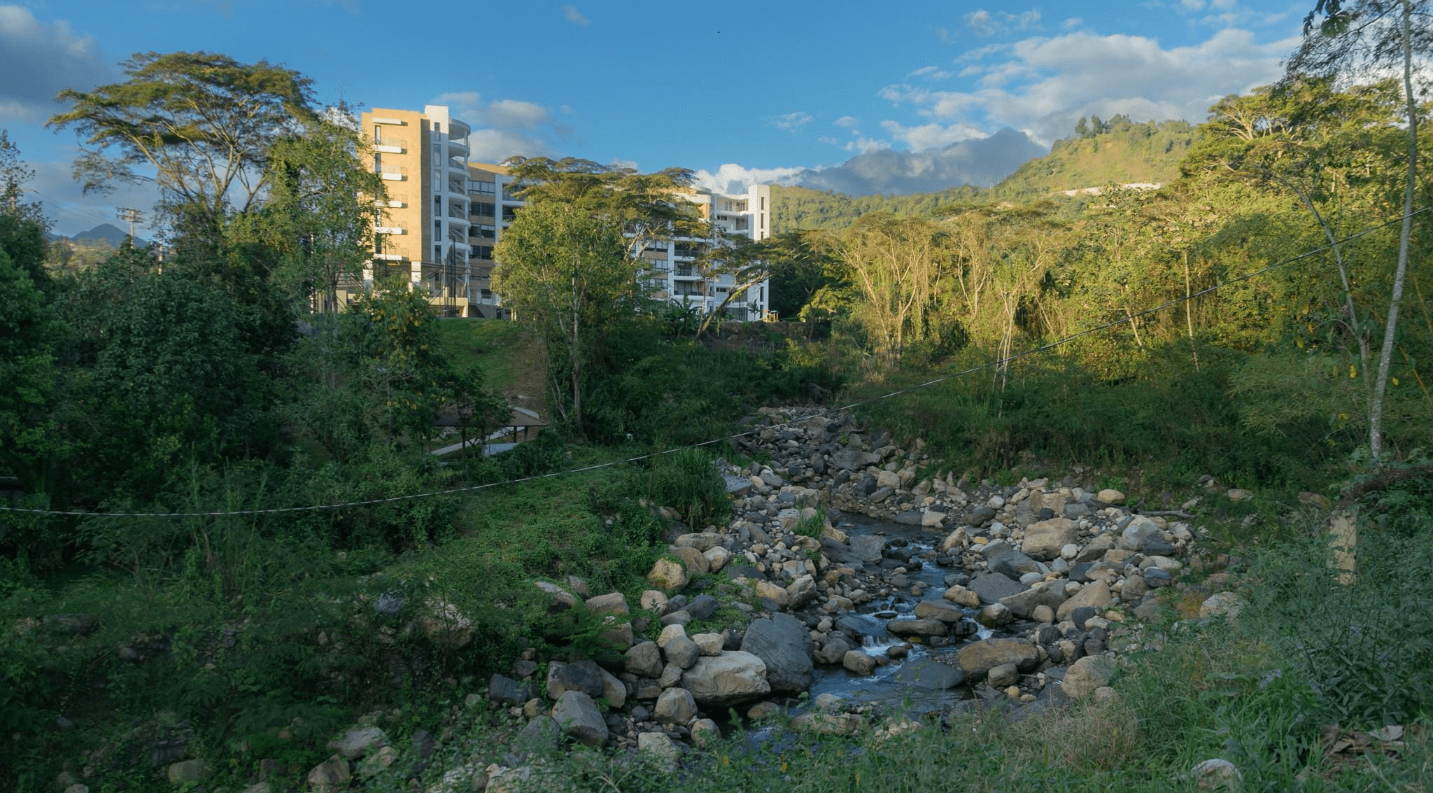 La Vega solicita a la CAR la construcción de muro de contención en el Río Ila